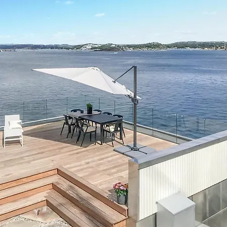 Cozy In With House Sea View Holiday home