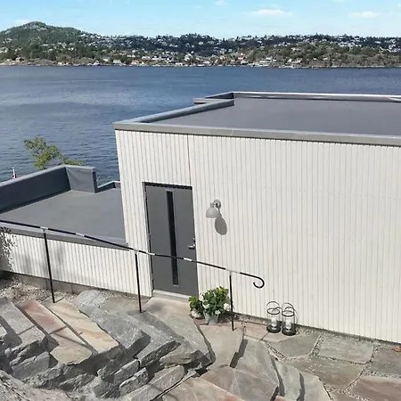 Cozy In With House Sea View Holiday home